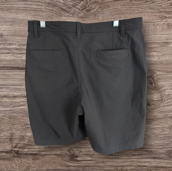 Lululemon Commission Classic-Fit Short 9" *Warpstreme Obsidian - Picture 3 of 3